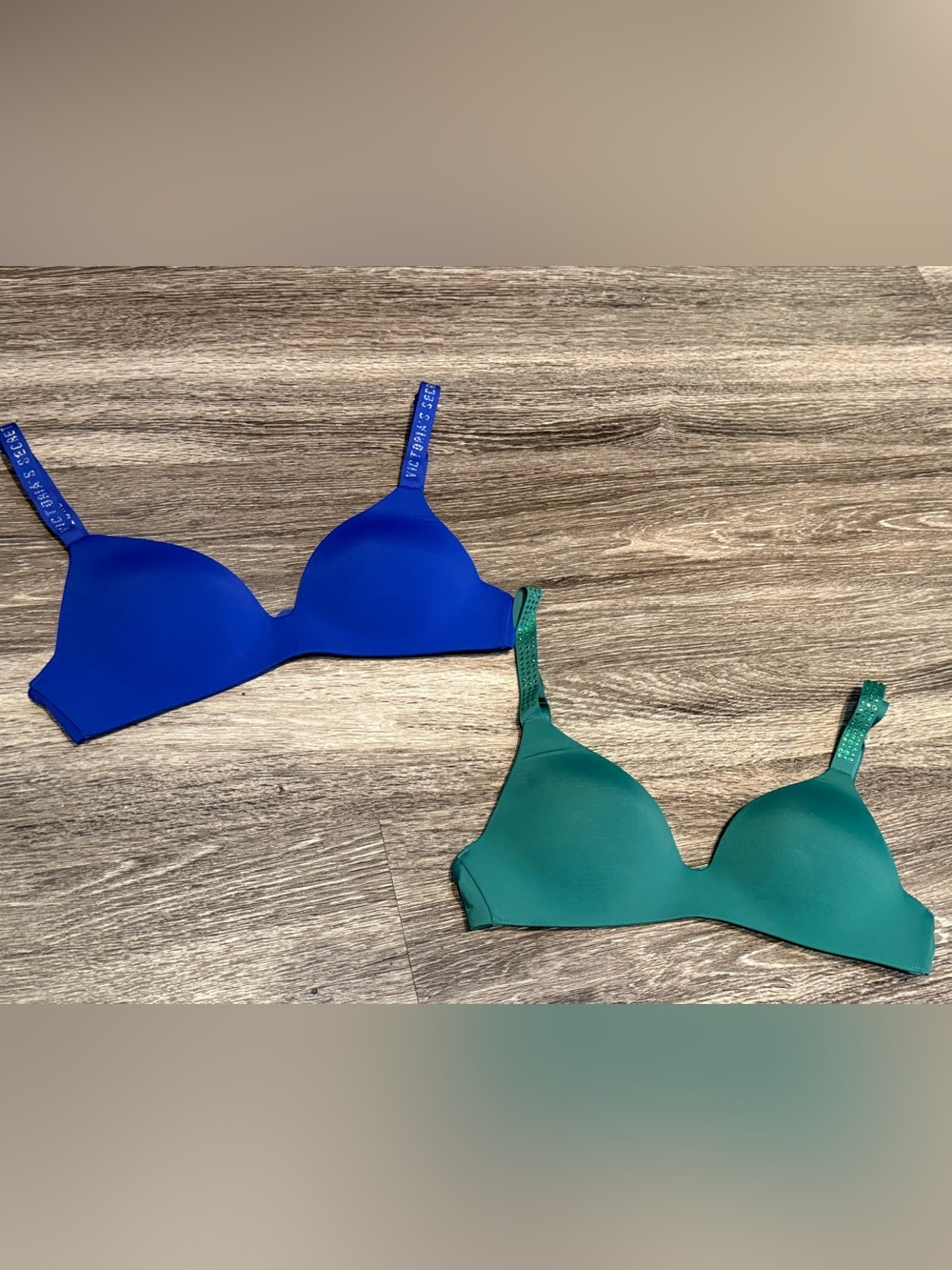 BUNDLE Victoria'sSecret bra set